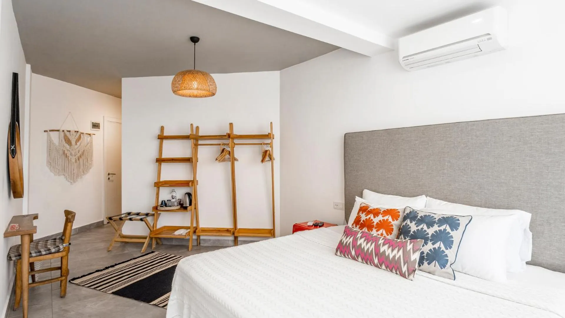 La Local Beach House Yalikavak