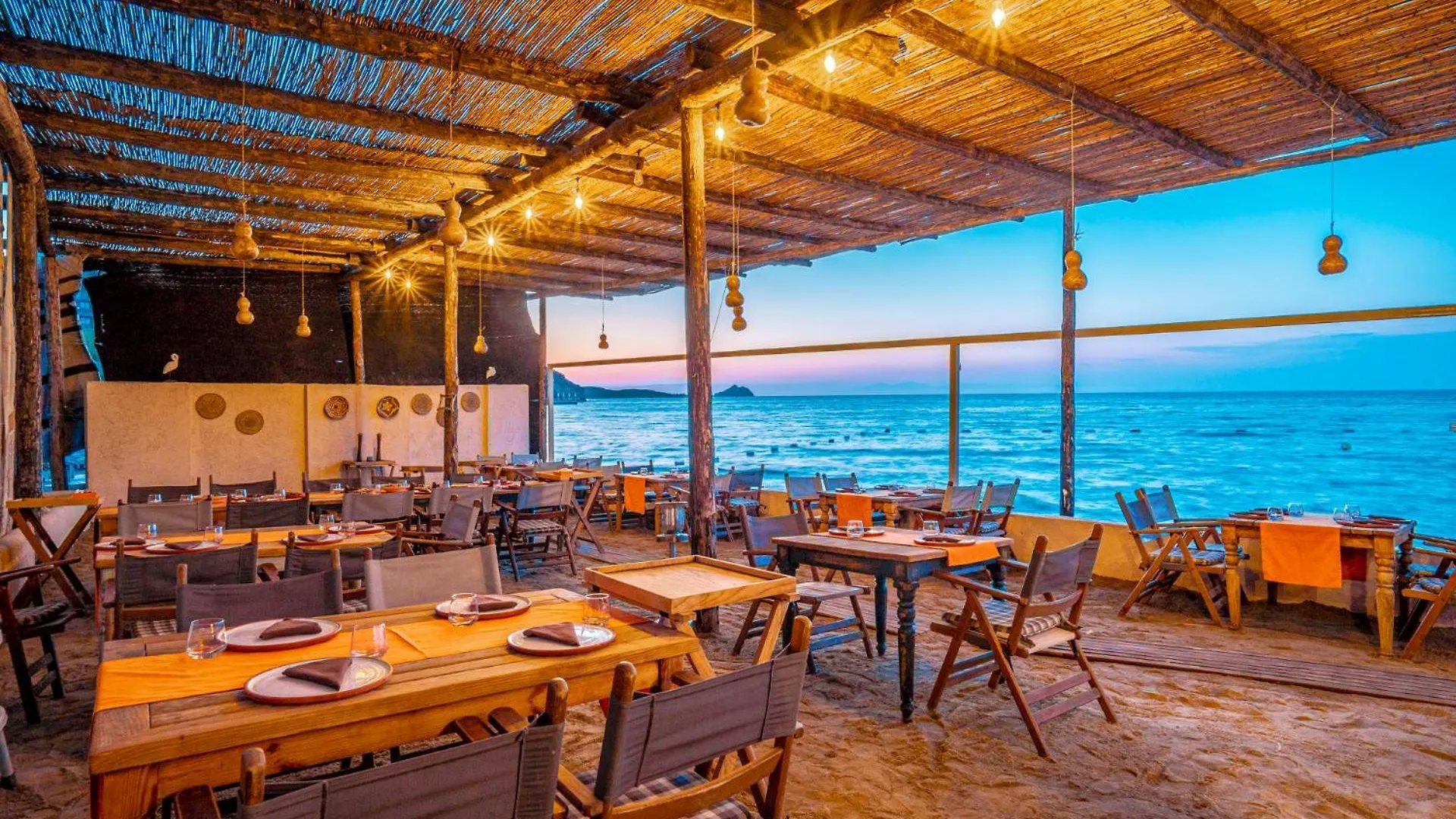 La Local Beach House Yalikavak Турция
