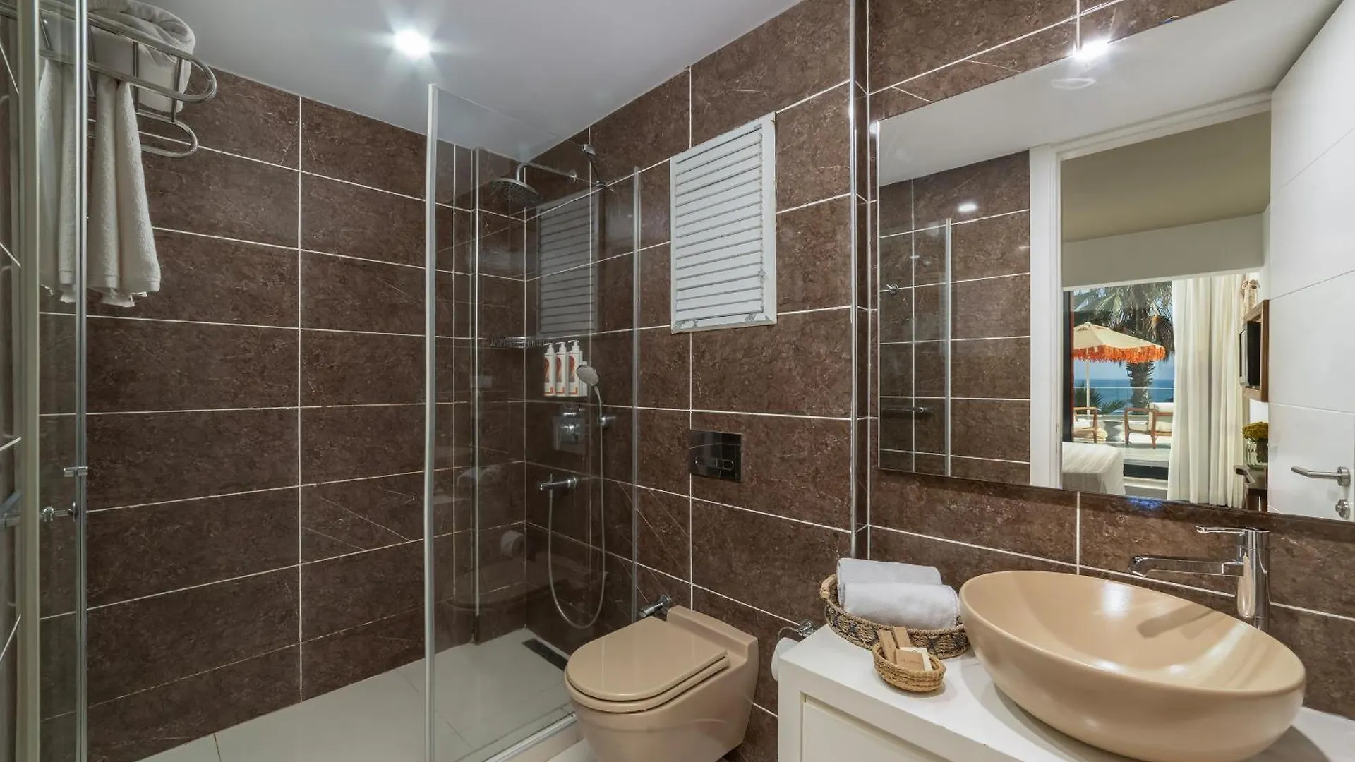 La Local Beach House Yalikavak 0*,  Турция